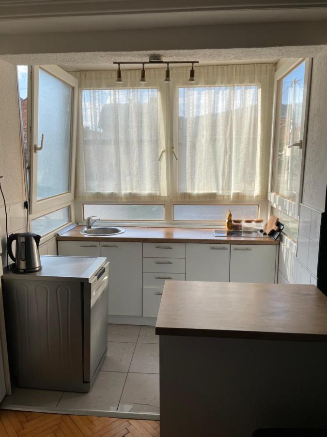 Green Studio Apartment Sarajevo Eksteriør billede